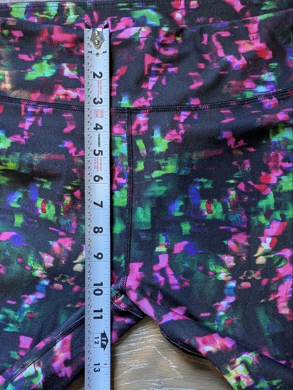 Fabletics Salar Women's High-Waist Multicolor Printed Cropped Capri Leggings - Picture 7 of 9